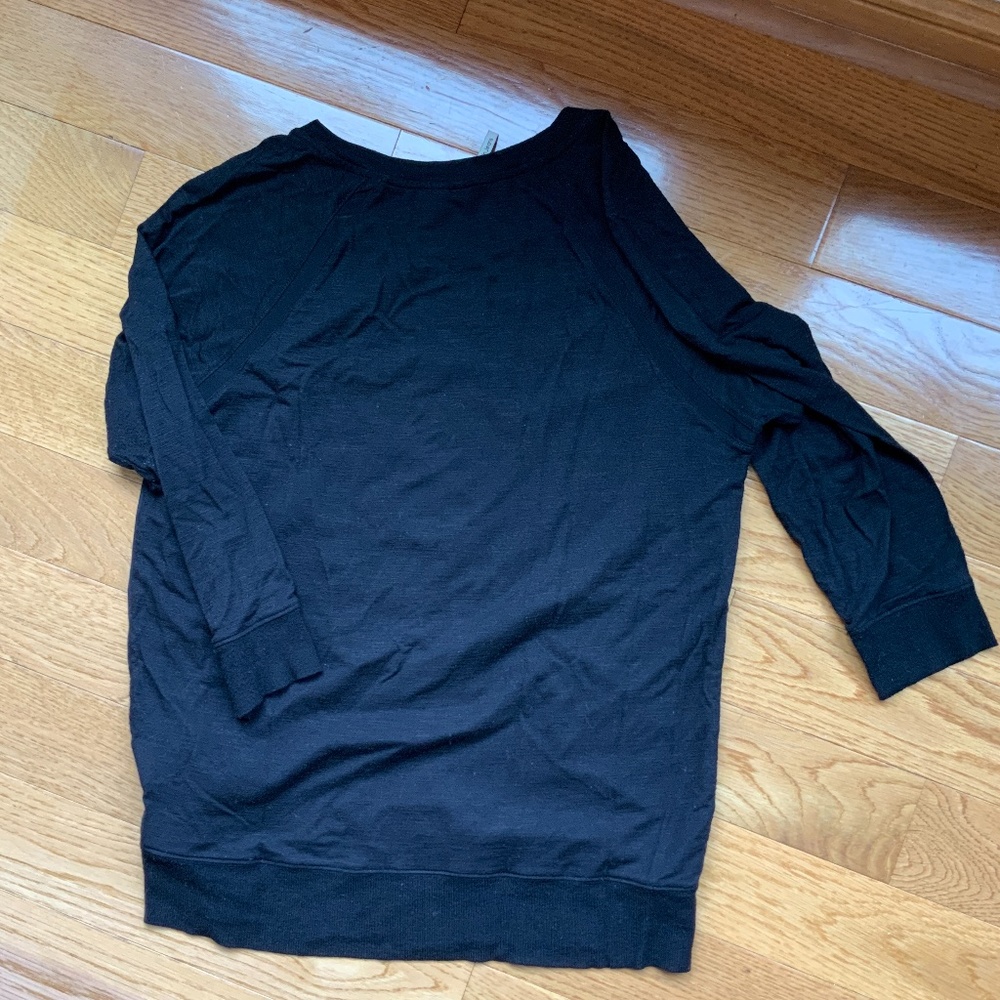 Sweater - Picture 4 of 4
